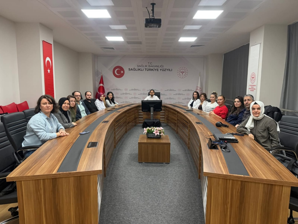 Yalova Eğitim ve Araştırma Hastanesi’nde Temel Tıp Bilimleri Toplantısı Düzenlendi