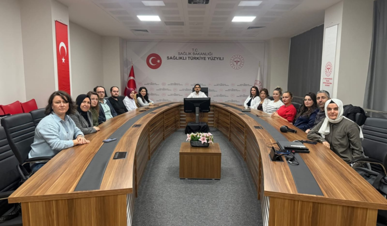 Yalova Eğitim ve Araştırma Hastanesi’nde Temel Tıp Bilimleri Toplantısı Düzenlendi