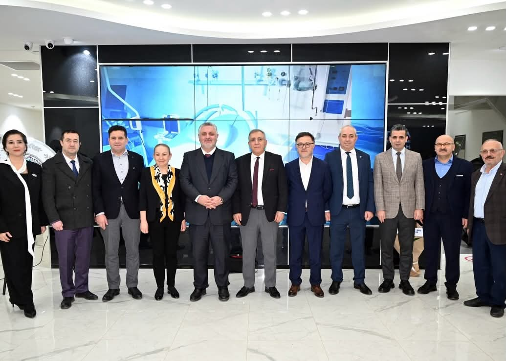 Özel Aktif International Hastanesi’nde “Sağlıklı Bir Yıla Merhaba” Sergisi Açıldı