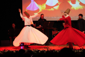 YALOVA BELEDİYESİ’NDEN RADAR CADDESİ’NDE YOL VE KALDIRIM ONARIMI 1 thumbnail