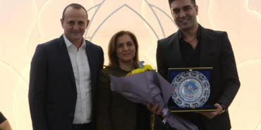 ÇİFTLİKKÖY’DE MEHMET ANAÇ’LA KADINLAR MATİNESİ COŞKUSU YAŞANDI