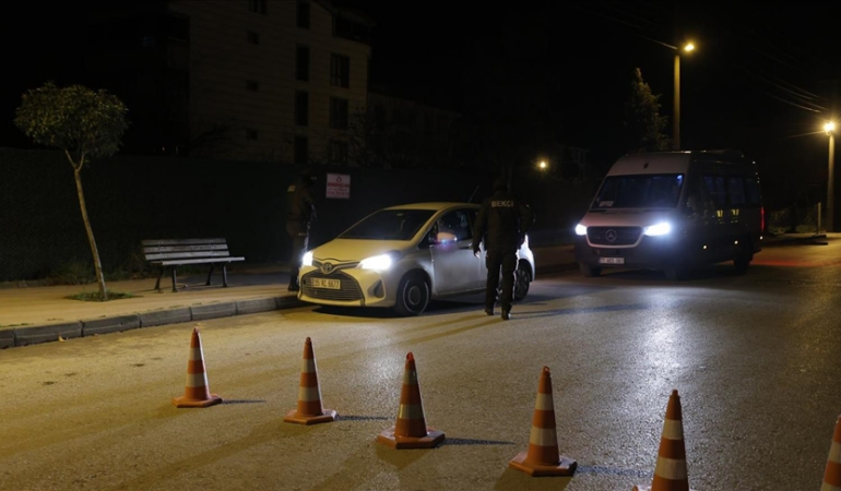 Yalova’da DEAŞ Operasyonunda Silahlı Çatışma: 7 Polis Yaralandı