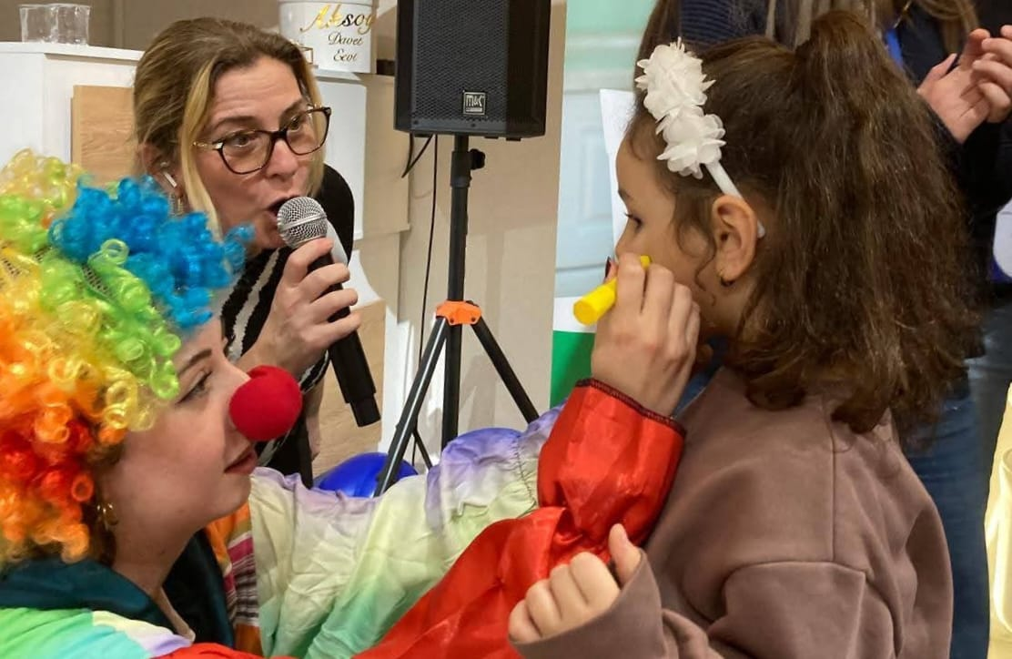 Yalova’da PKU’lu Çocuklar İçin Anlamlı Dayanışma Gecesi 6 Yalova’da PKU’lu Çocuklar İçin Anlamlı Dayanışma Gecesi