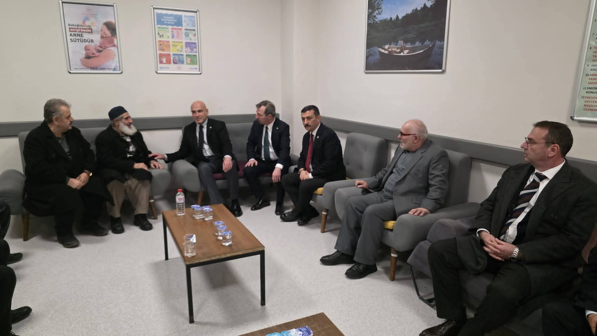 İYİ Parti Kurmay Heyetinden Yalova’da Şehit Polisler İçin Anma ve Yaralı Polislere Moral Ziyareti 5 İYİ Parti Kurmay Heyetinden Yalova’da Şehit Polisler İçin Anma ve Yaralı Polislere Moral Ziyareti