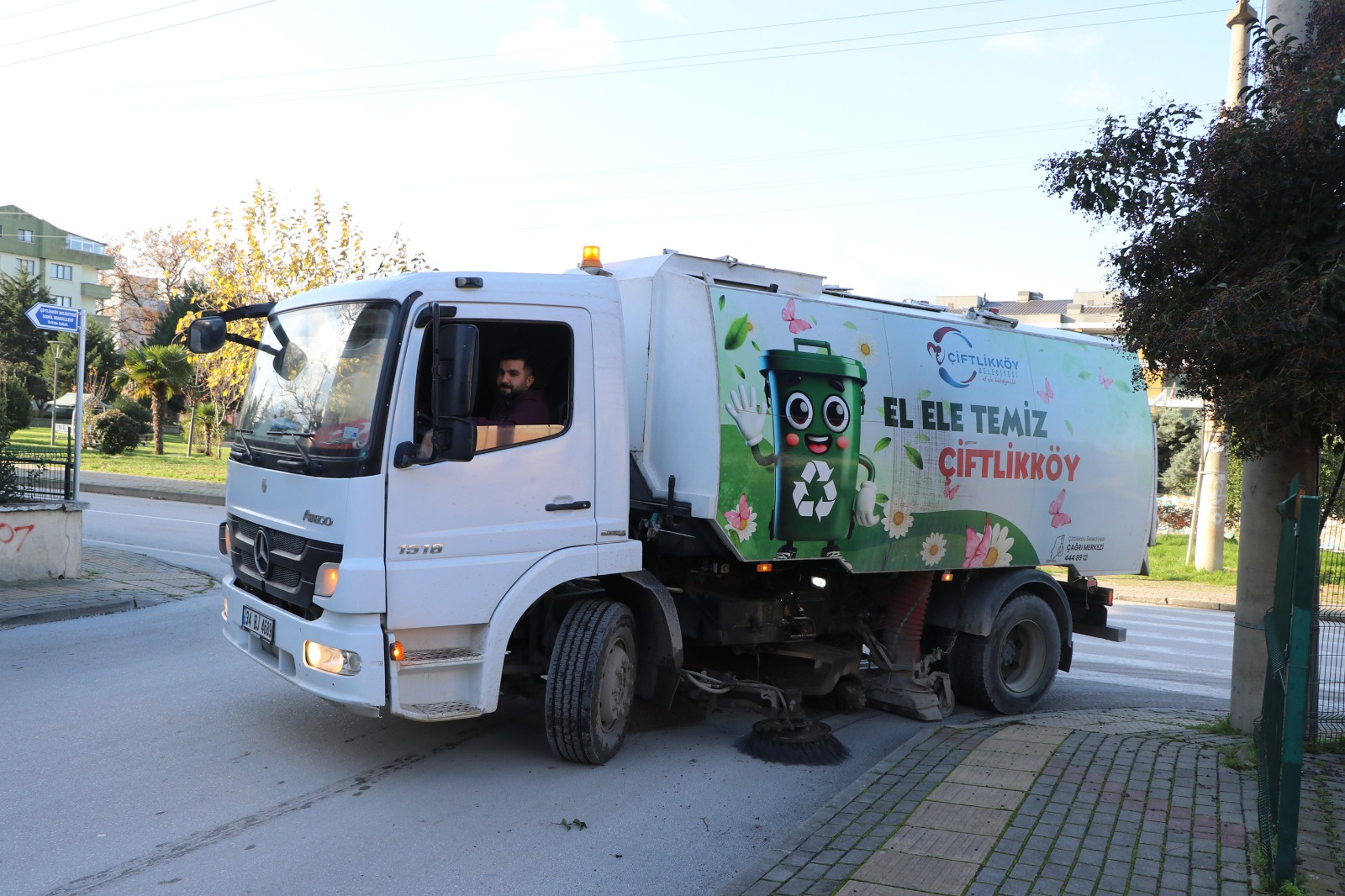 ÇİFTLİKKÖY’DE TEMİZLİK ŞİKAYETLERİ YÜZDE 31 AZALDI 1 ÇİFTLİKKÖY’DE TEMİZLİK ŞİKAYETLERİ YÜZDE 31 AZALDI