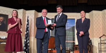 YALOVA’DA ‘OLAYLAR ÇOK BÜYÜK’ OYUNU KAHKAHA DOLU ANLARA SAHNE OLDU