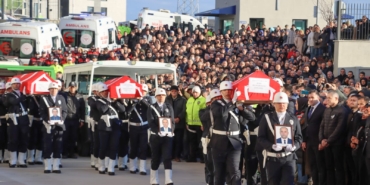 Yalova’da Şehit Polisler Dualarla Uğurlandı: Türkiye Tek Yürek Oldu