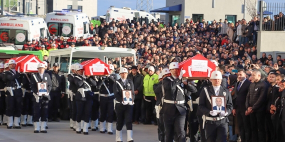 Yalova’da Şehit Polisler Dualarla Uğurlandı: Türkiye Tek Yürek Oldu