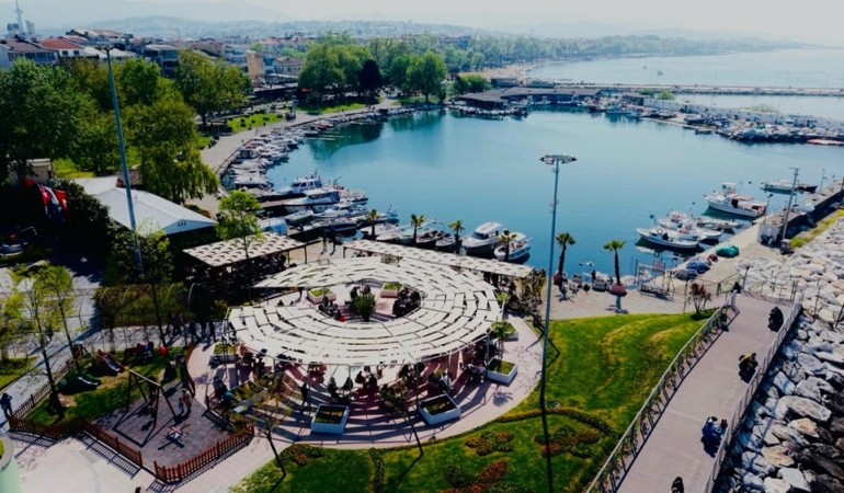 YALOVA BELEDİYESİ’NDEN SOSYAL BELEDİYECİLİKTE ÖRNEK HİZMETLER 1 YALOVA BELEDİYESİ’NDEN SOSYAL BELEDİYECİLİKTE ÖRNEK HİZMETLER