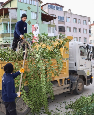 BUDAMA ÇALIŞMALARI ŞEHİT ÖMER FAYDALI CADDESİNDE DEVAM ETTİ