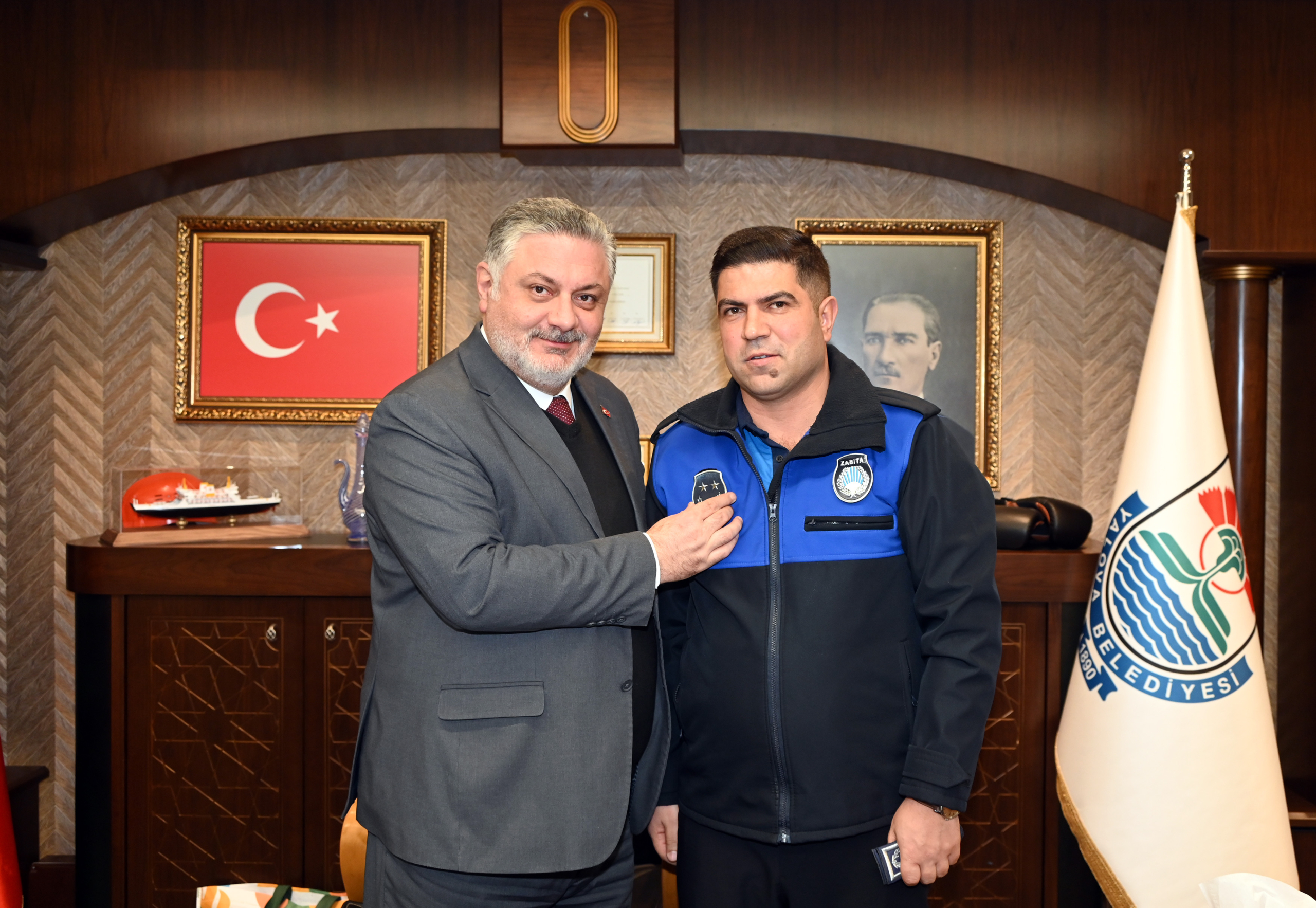 YALOVA BELEDİYESİ ZABITA PERSONELİ TERFİ SEVİNCİ YAŞADI 5 YALOVA BELEDİYESİ ZABITA PERSONELİ TERFİ SEVİNCİ YAŞADI