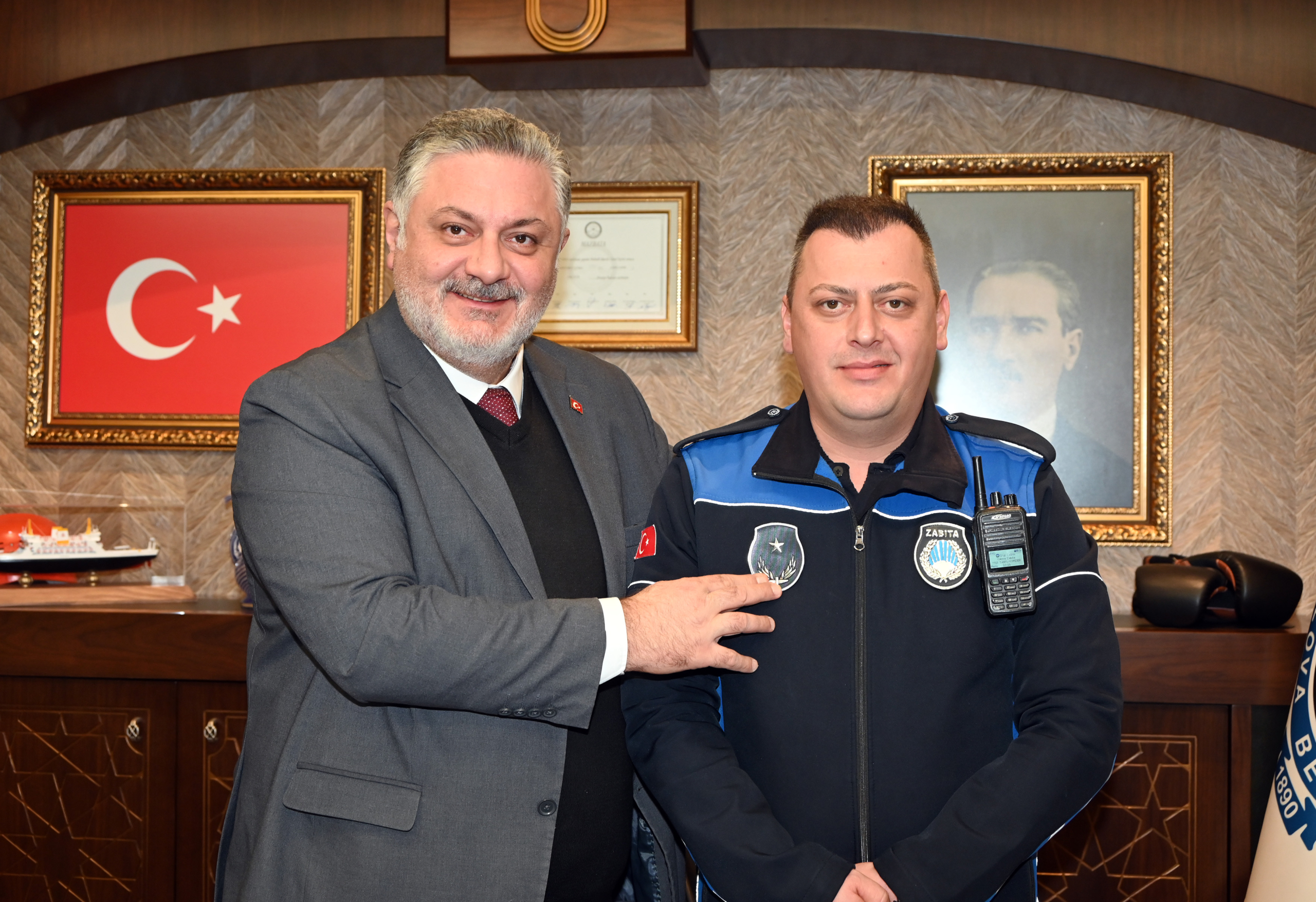 YALOVA BELEDİYESİ ZABITA PERSONELİ TERFİ SEVİNCİ YAŞADI 7 YALOVA BELEDİYESİ ZABITA PERSONELİ TERFİ SEVİNCİ YAŞADI