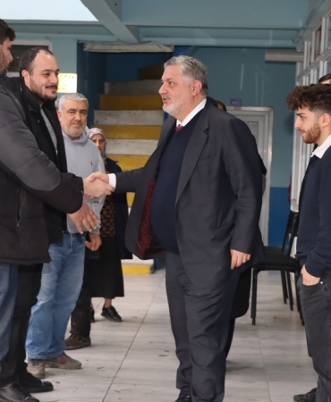 BAŞKAN GÜREL HAL ESNAFINI ZİYARET ETTİ