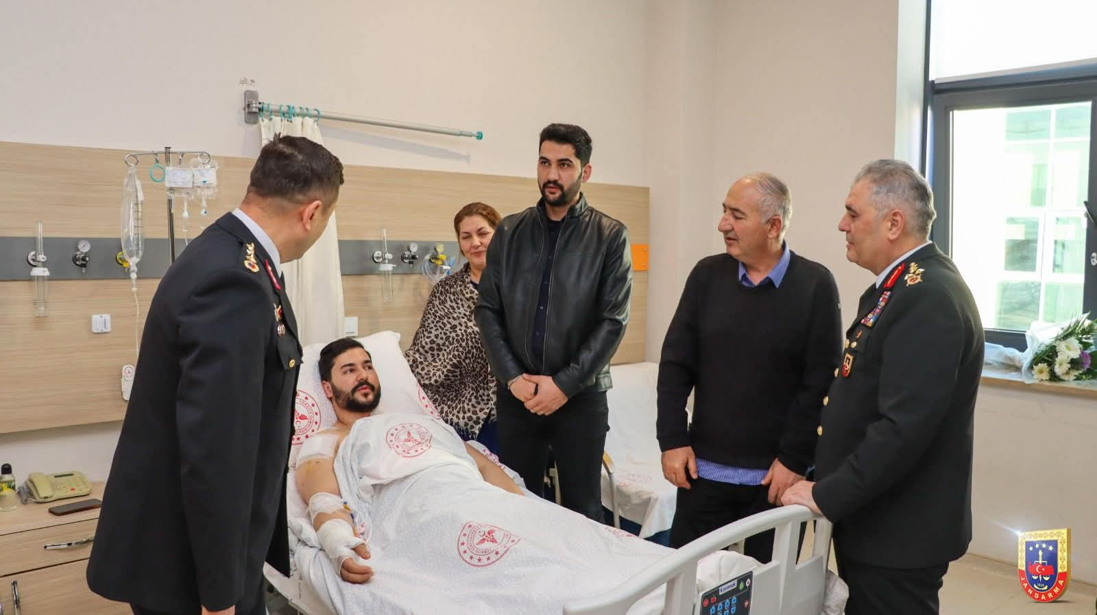 Jandarma Genel Komutanı Orgeneral Ali Çardakcı Yalova’da: Yaralı Polisleri Ziyaret Etti, Şehit Törenlerine Katıldı