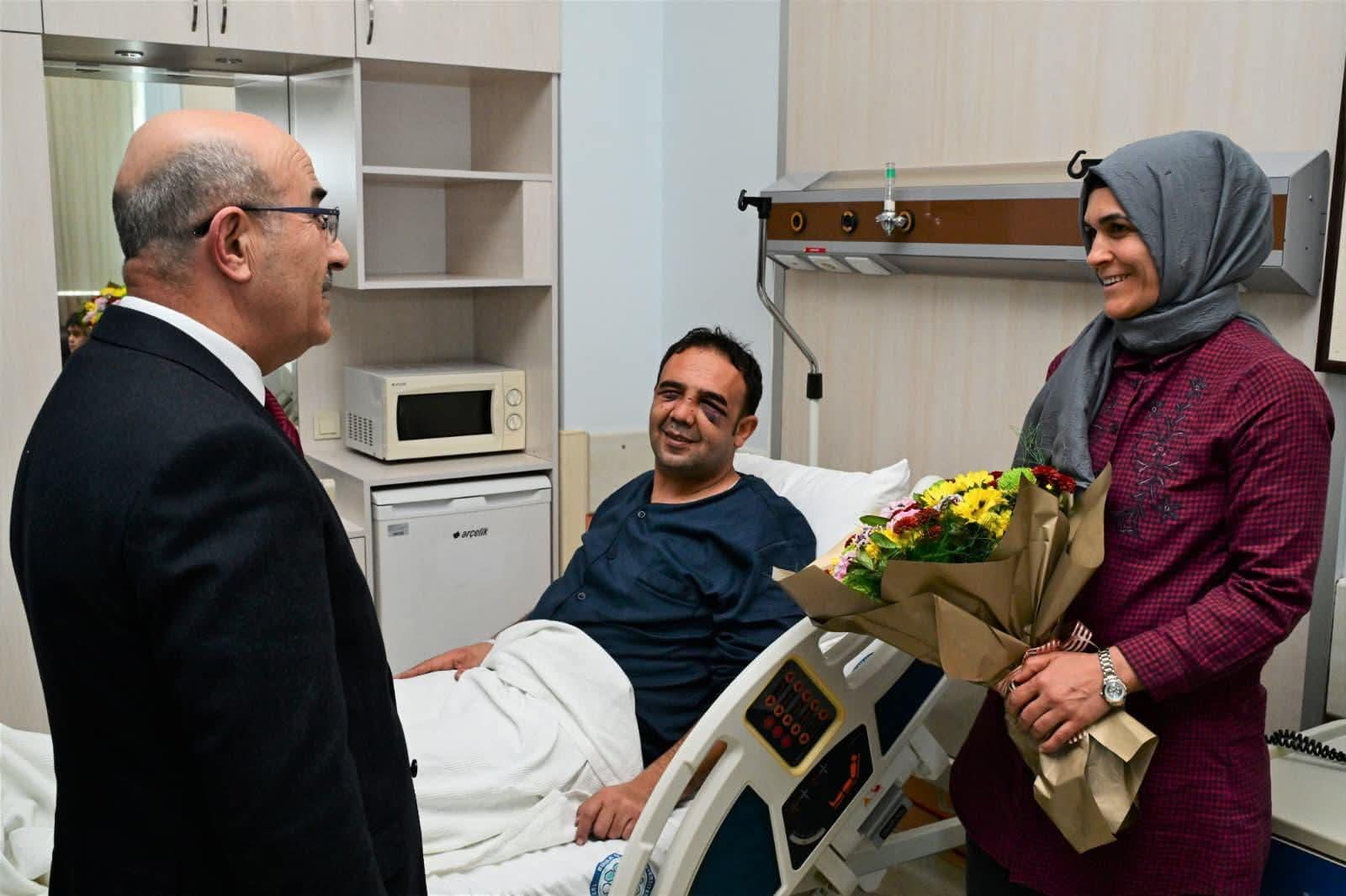 Emniyet Genel Müdürü Mahmut Demirtaş’tan Bursa’da Yaralı Polise Moral Ziyareti