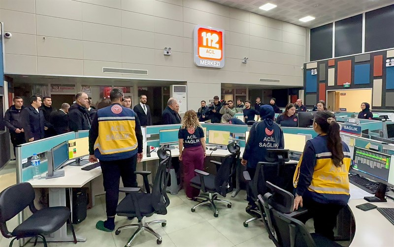 Ordu’da Protokolden Yılbaşı Mesaisi: Görev Başındaki Kamu Personeline Moral Ziyareti 9 Ordu’da Protokolden Yılbaşı Mesaisi: Görev Başındaki Kamu Personeline Moral Ziyareti