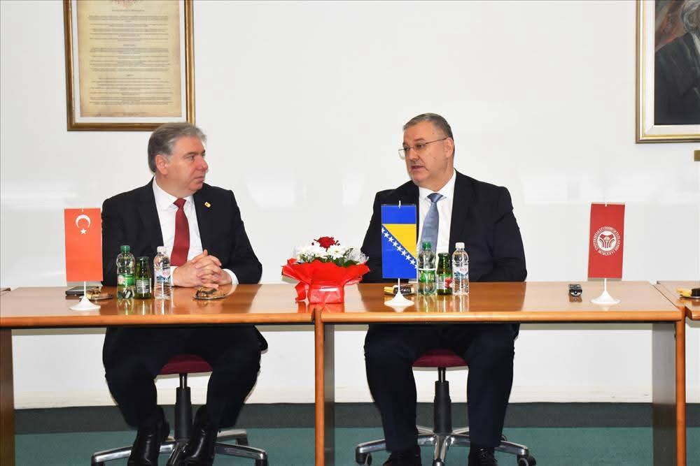 Yalova Üniversitesi’nden Bosna Hersek Tuzla Üniversitesi’ne Akademik İş Birliği Ziyareti