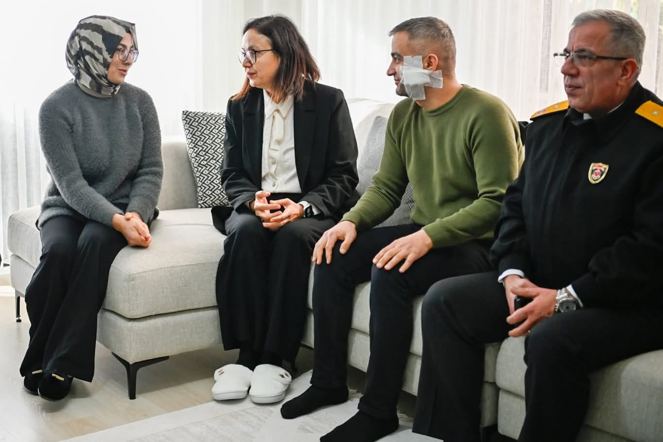 Yalova Protokolünden Yaralı Polis Memurlarına Moral Ziyareti