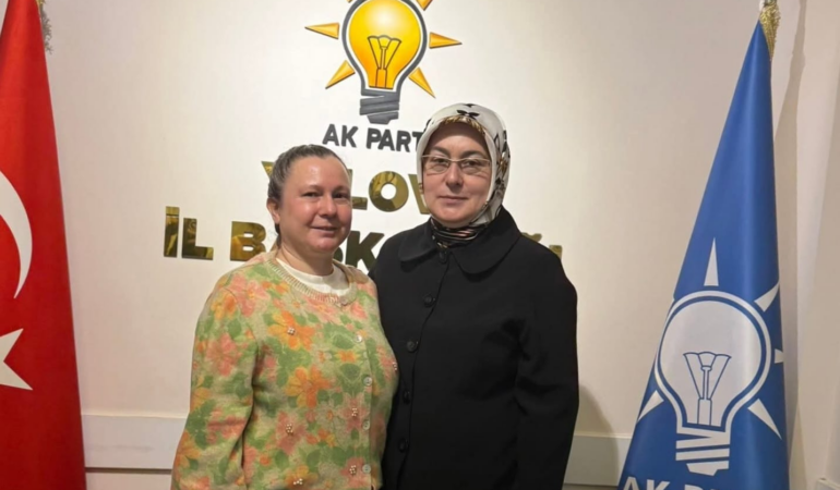 AK Parti Yalova Milletvekili Meliha Akyol Vatandaşlarla İl Başkanlığında Buluştu