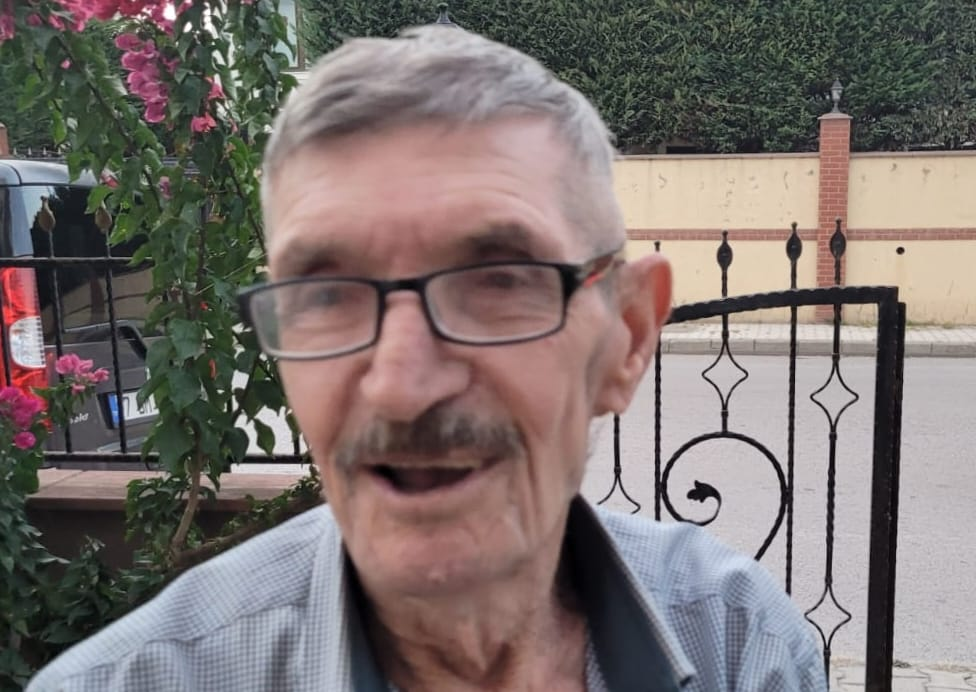 Yalova Geyikdere’nin Sevilen İsmi “Sarı Mustafa” Hayatını Kaybetti 4 Yalova Geyikdere’nin Sevilen İsmi “Sarı Mustafa” Hayatını Kaybetti