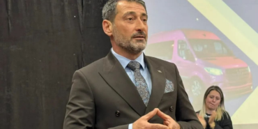 Erhan Baş Yeniden Başkan Seçildi: Yalova Minibüsçüler Odası’nda Güven Tazeledi