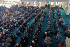 YALOVA’DA ŞEHİT POLİSLER DUALARLA ANILDI