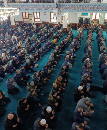 YALOVA’DA ŞEHİT POLİSLER DUALARLA ANILDI