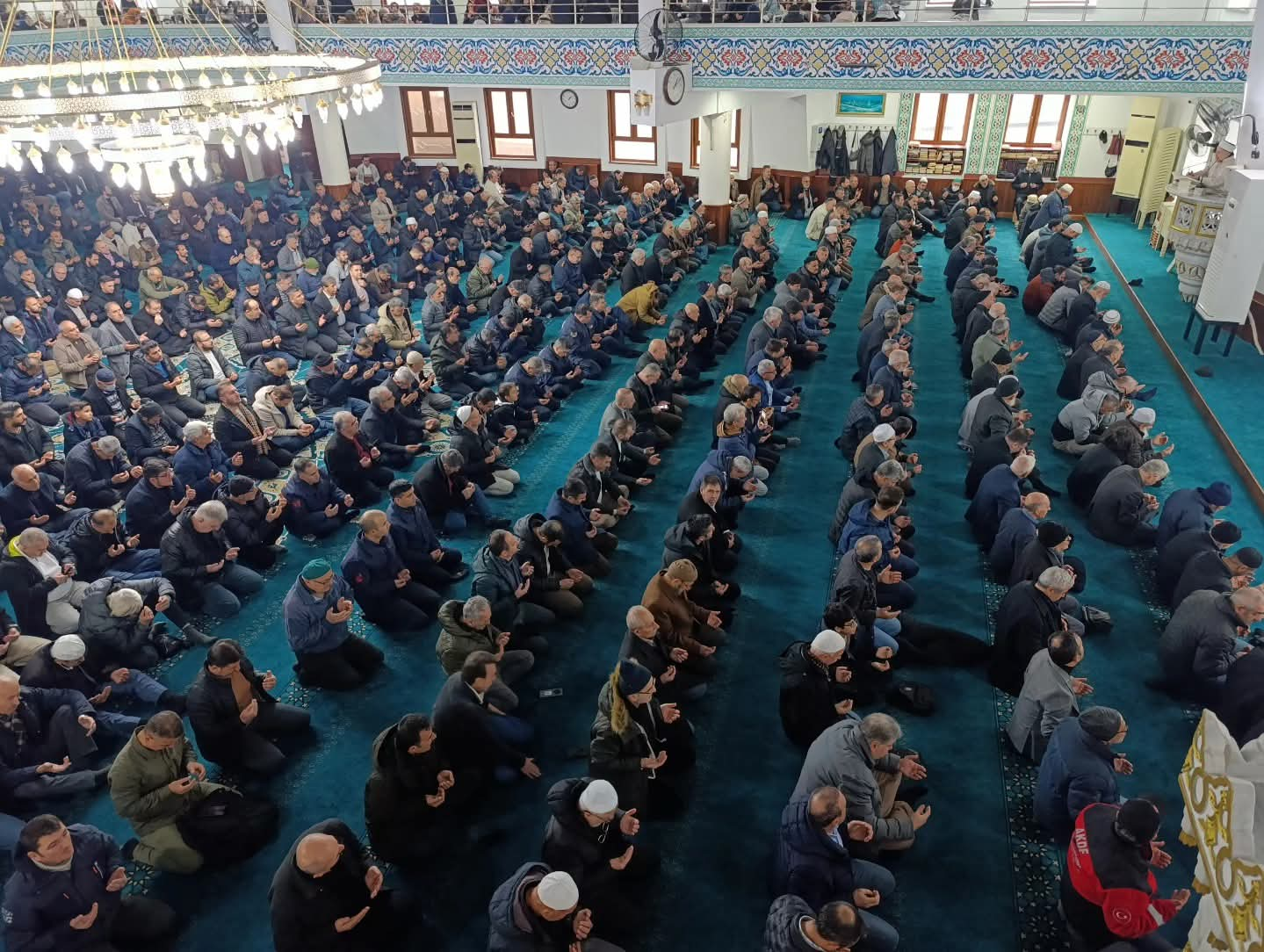 YALOVA’DA ŞEHİT POLİSLER DUALARLA ANILDI