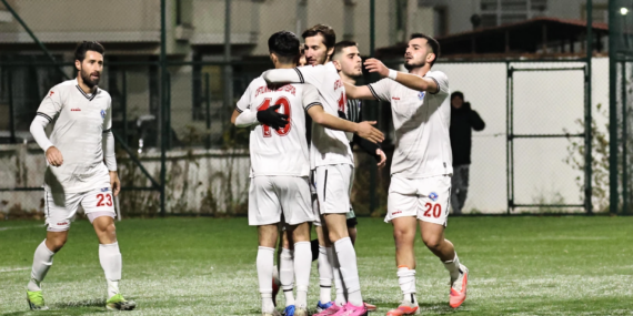 ÇİFTLİKKÖY BELEDİYESPOR, TERMAL’İ 2. YARIDA DEVİRDİ (8-3)