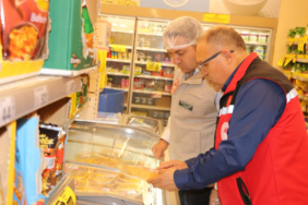 Yalova Üniversitesi Rektörü Prof. Dr. Mehmet Bahçekapılı’dan Gece Mesaisindeki Güvenlik Personeline Moral Ziyareti 2 thumbnail