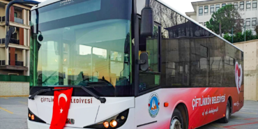 ÇİFTLİKKÖY BELEDİYE OTOBÜSLERİ YENİ TASARIMIYLA HİZMETE GİRDİ