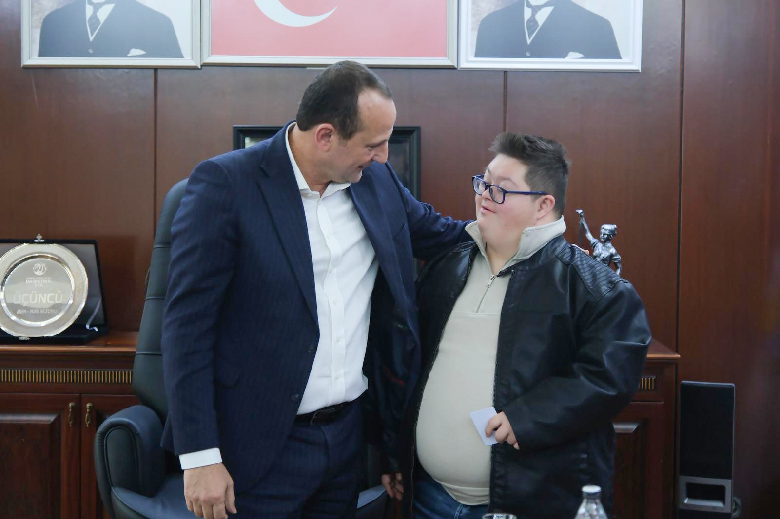 ÇİFTLİKKÖY’DE ENGELLİLER İÇİN ELELE KART HİZMETİ BAŞLADI