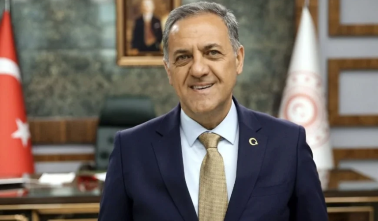 Yalova’nın Yeni Valisi Dr. Ahmet Hamdi Usta’dan İlk Açıklama: “Güvenleri İçin Şükranlarımı Sunuyorum”