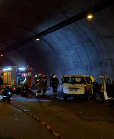 Orhangazi Tüneli’nde Gerçeğini Aratmayan Trafik Kazası ve Yangın Tatbikatı