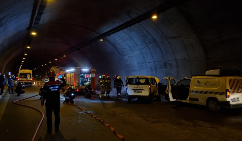 Orhangazi Tüneli’nde Gerçeğini Aratmayan Trafik Kazası ve Yangın Tatbikatı