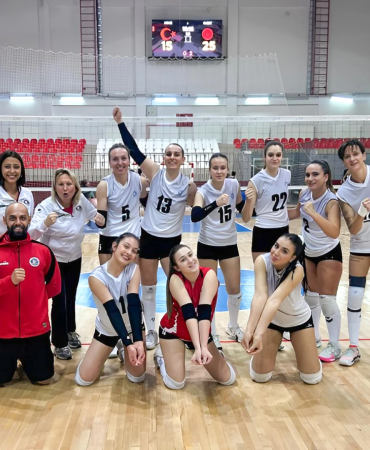 ÇİFTLİKKÖY’ÜN SULTANLARI UŞAK’TAN ŞEN DÖNDÜ (3-0)