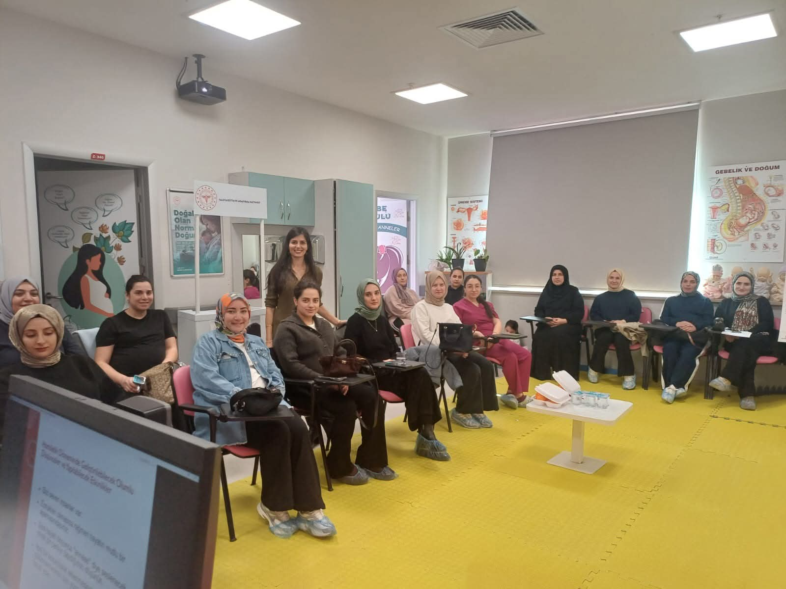 Yalova Eğitim ve Araştırma Hastanesi Gebe Okulu’nda 1. Tur Eğitimleri Tamamlandı