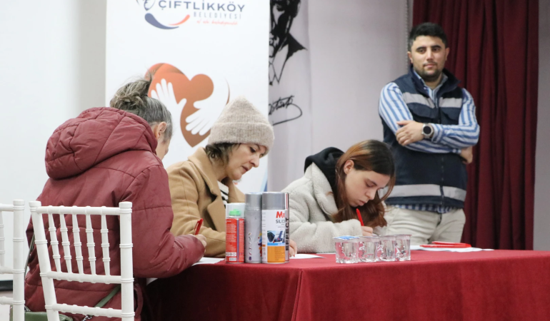 İSTİHDAM OFİSİ BİR YILDA 241 ÇİFTLİKKÖYLÜYÜ İŞ SAHİBİ YAPTI