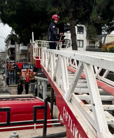 ÇİFTLİKKÖY BELEDİYESİ FIRTINAYA KARŞI TEYAKKUZDA