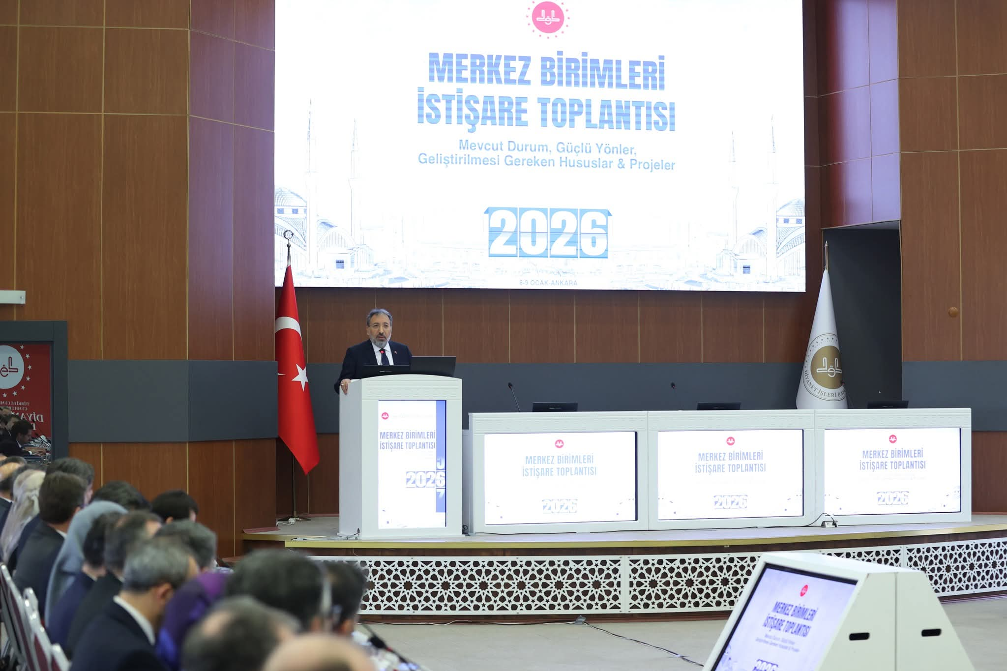 “Bizim derdimiz ‘imaj’ değil, ‘temsil’dir” 4 “Bizim derdimiz ‘imaj’ değil, ‘temsil’dir”