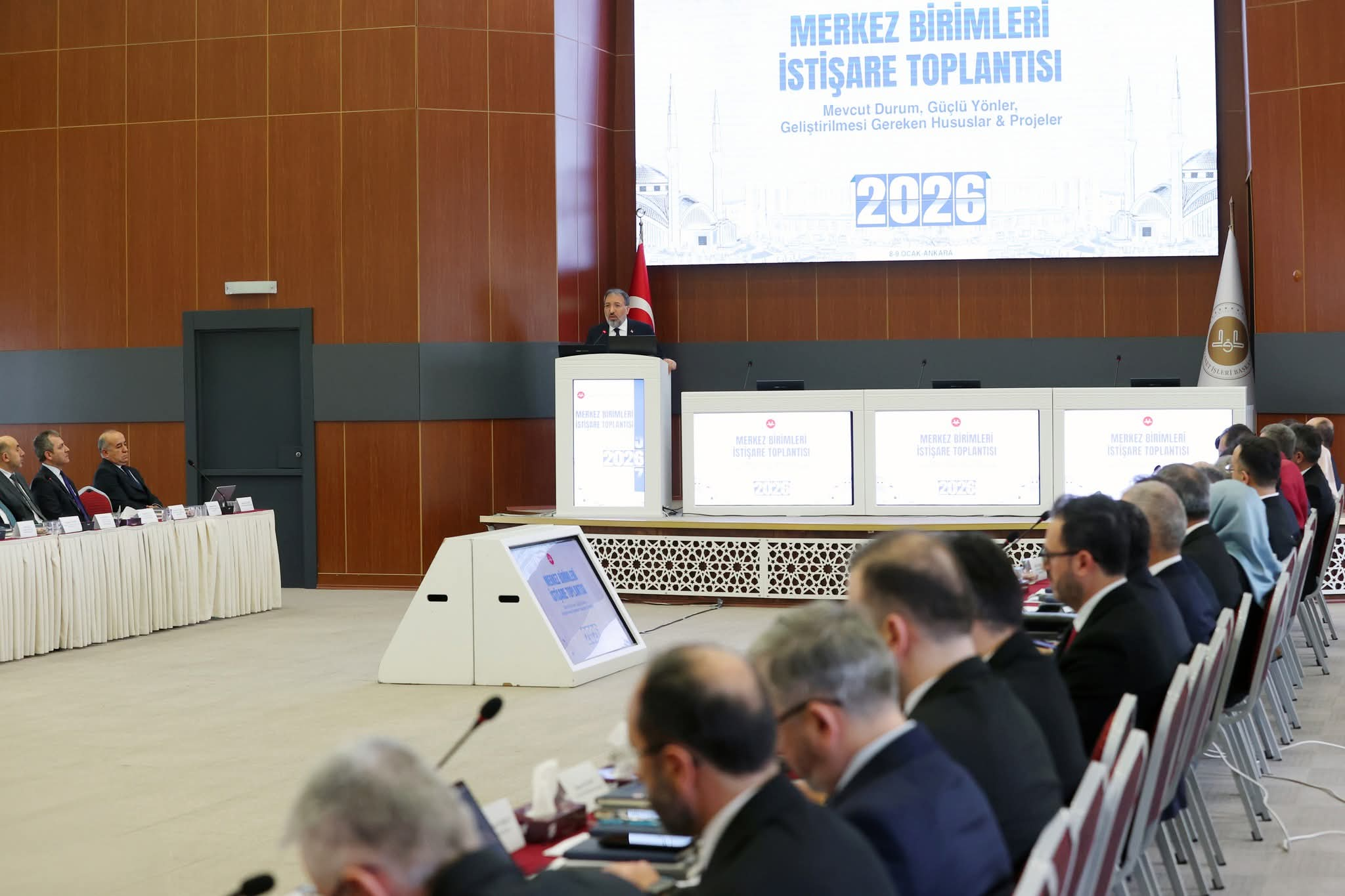 “Bizim derdimiz ‘imaj’ değil, ‘temsil’dir” 6 “Bizim derdimiz ‘imaj’ değil, ‘temsil’dir”