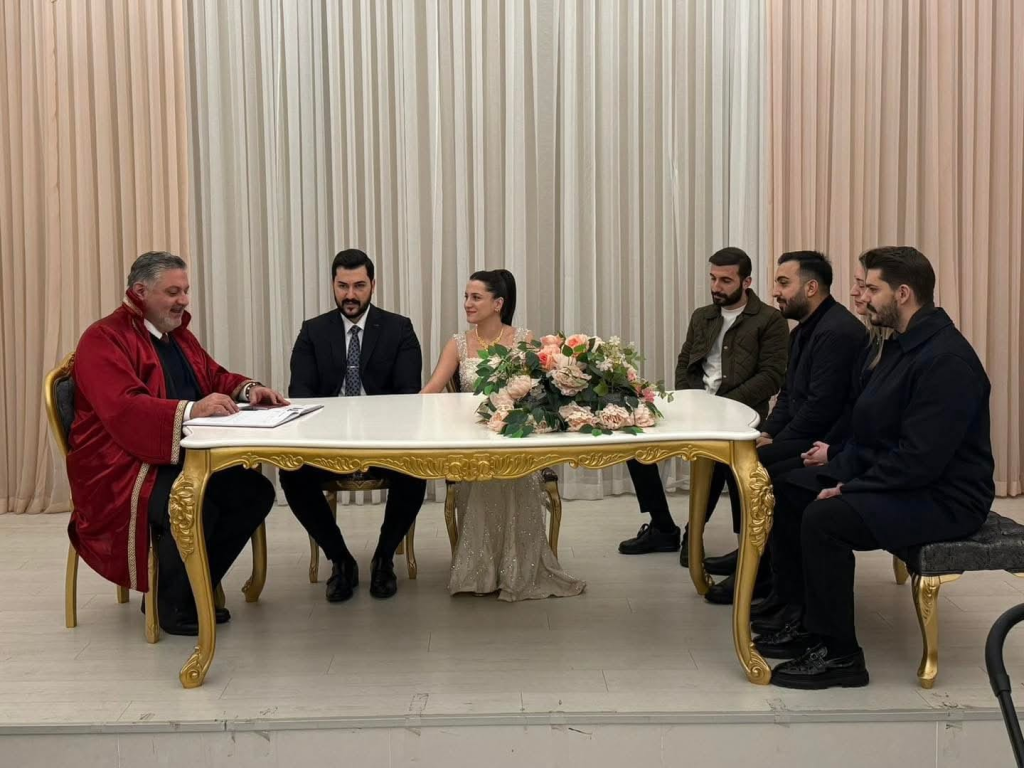 Yalova Belediye Başkanı Mehmet Gürel, Kahraman Polis Eren’in Nikâhını Kıydı