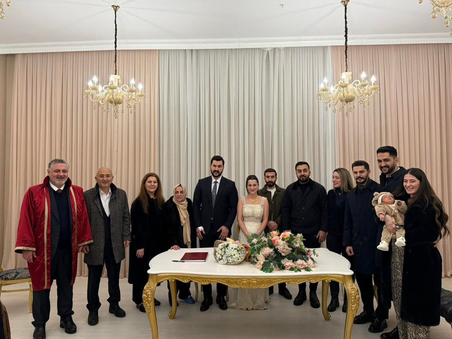 Yalova Belediye Başkanı Mehmet Gürel, Kahraman Polis Eren’in Nikâhını Kıydı