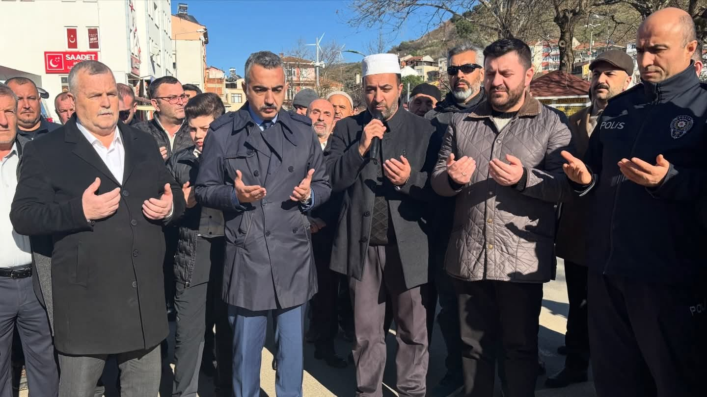 Hem Temizlik Hem Ulaşım Güçleniyor: Armutlu Belediyesi Araç Filosunu Yeniledi