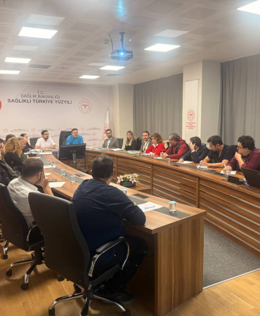 Yalova’da ASKOM Toplantısı: Acil Sağlık Hizmetlerinde Sevk ve Koordinasyon Güçlendiriliyor