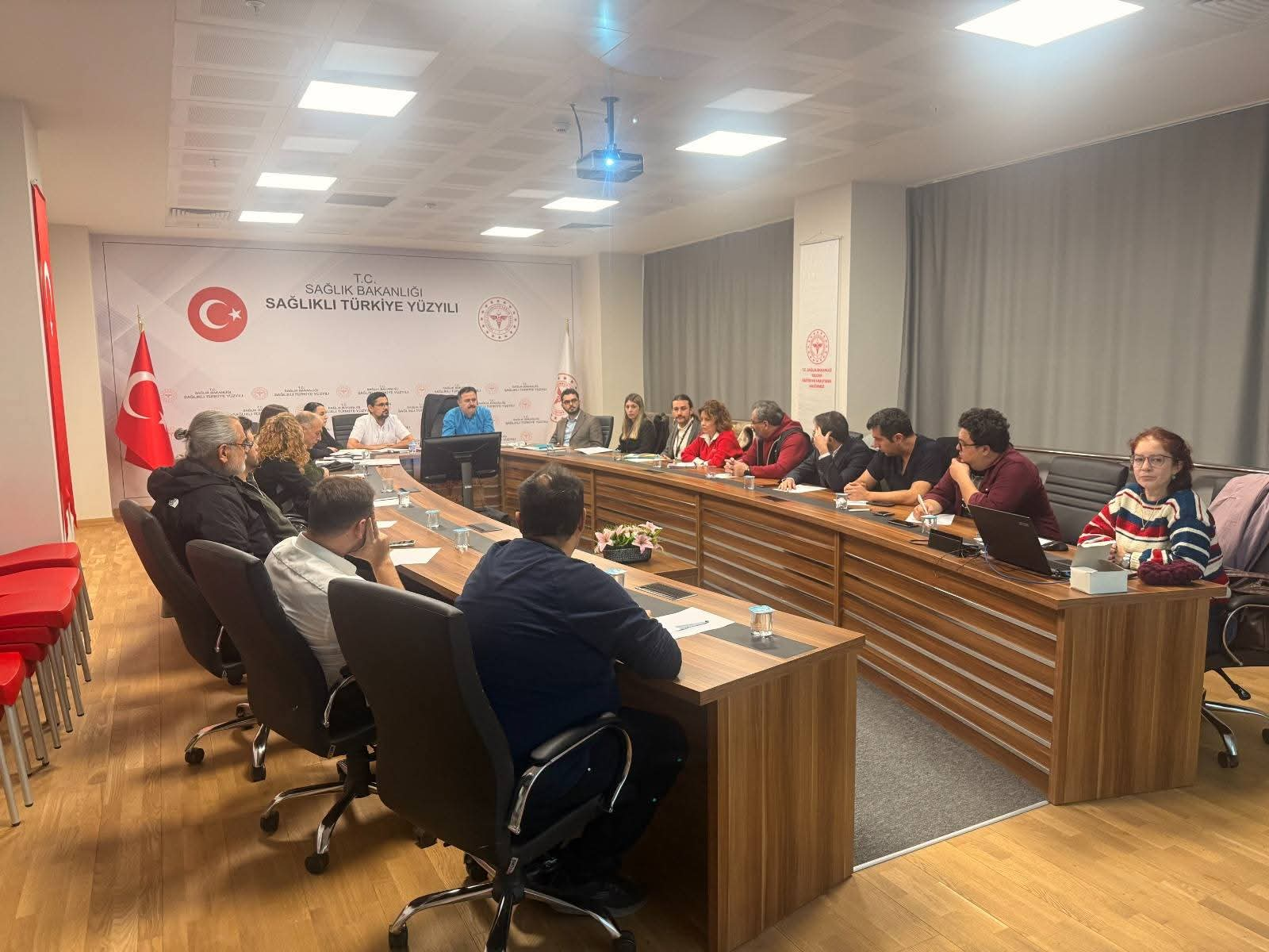 Yalova’da ASKOM Toplantısı: Acil Sağlık Hizmetlerinde Sevk ve Koordinasyon Güçlendiriliyor