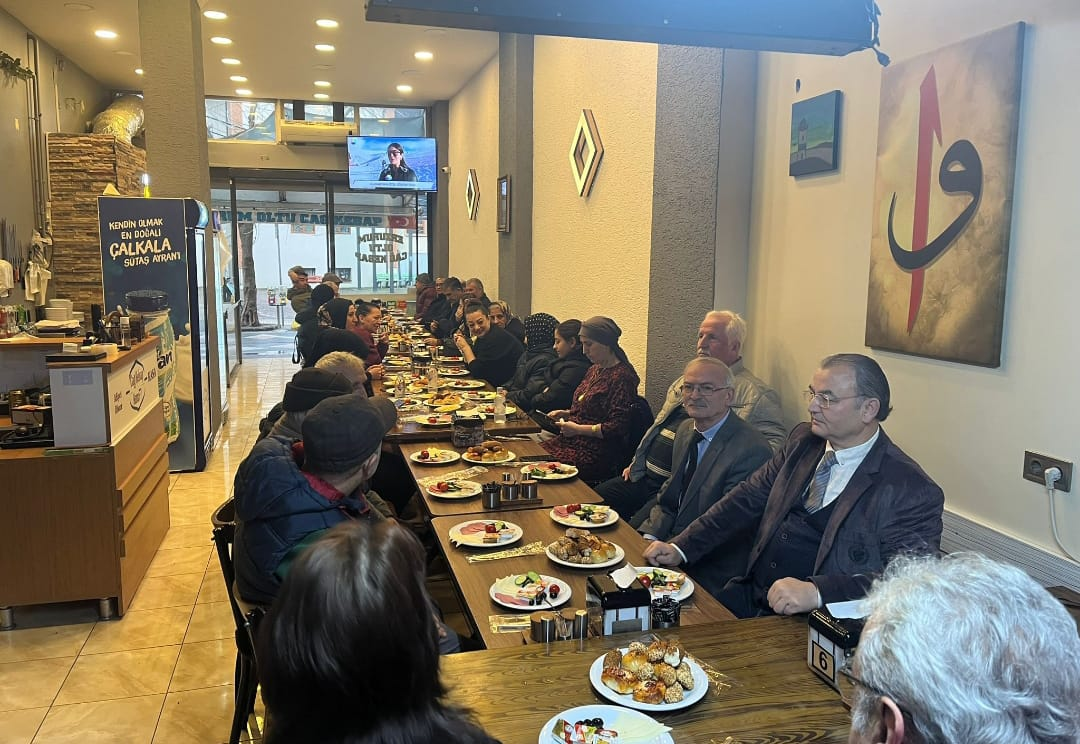 Zafer Partisi Yalova Teşkilatına Rekor Katılım: Siyasi Duayenler Aynı Çatıda Buluştu