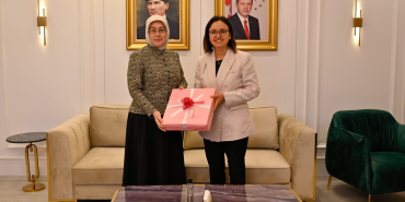 Vekil Akyol’dan Hülya Kaya’ya Ziyaret