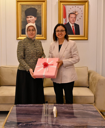 Vekil Akyol’dan Hülya Kaya’ya Ziyaret