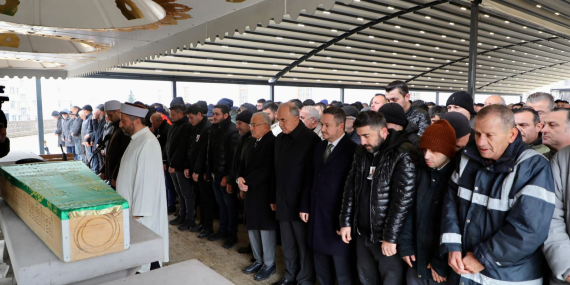 Ordu’da Kızılay Camiasını Yasa Boğan Veda: Menderes Türkeli Son Yolculuğuna Uğurlandı